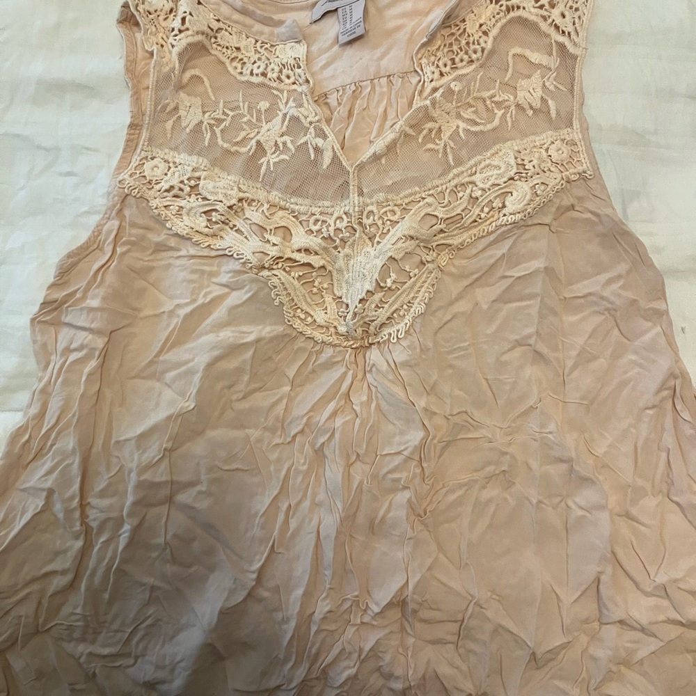 Petal pink lace top F21 size L contemporary
